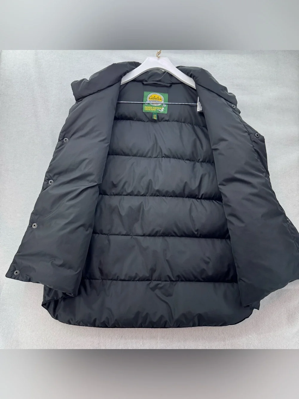 EUC Cabela’s Outdoor Gear Premier Northern Goose Down Vest Black size Large
